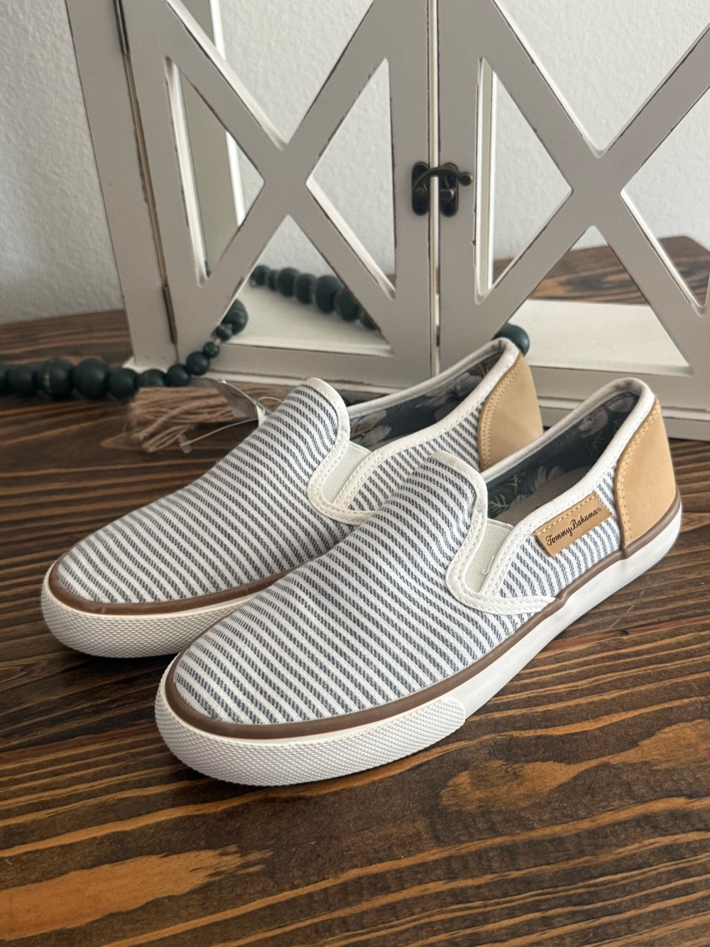 Tommy Bahama Blue & Tan Striped Slip-On Loafers 7.5